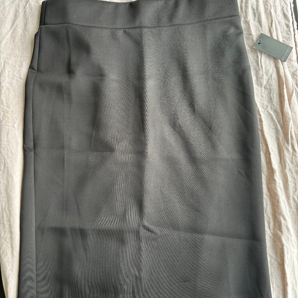 Neoprene Pencil Skirt - Size 18